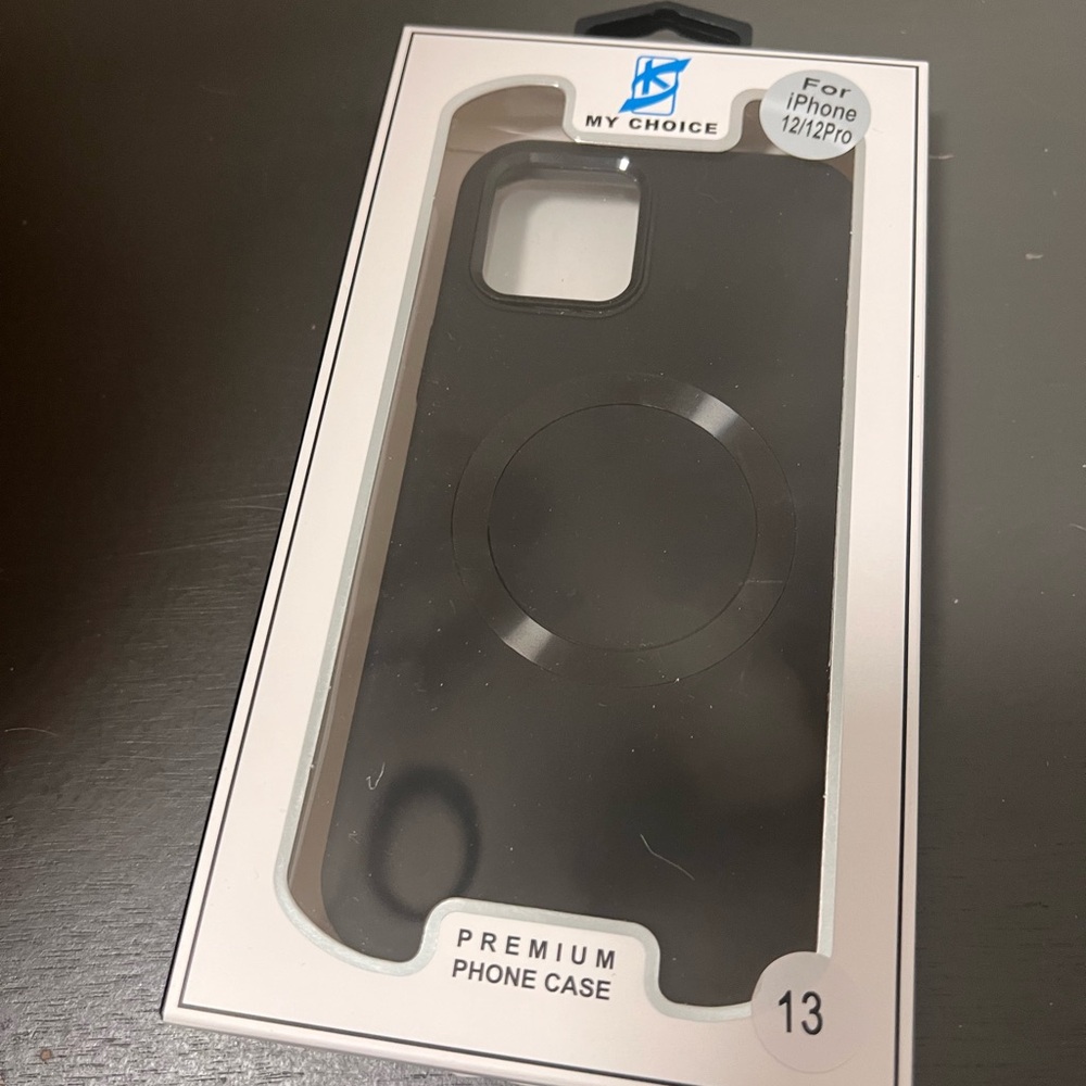 Black Premium Phone Case for iPhone 12/12 Pro